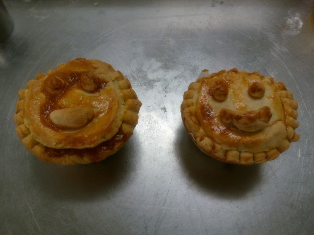 DIY Mini mince and Cheese pies